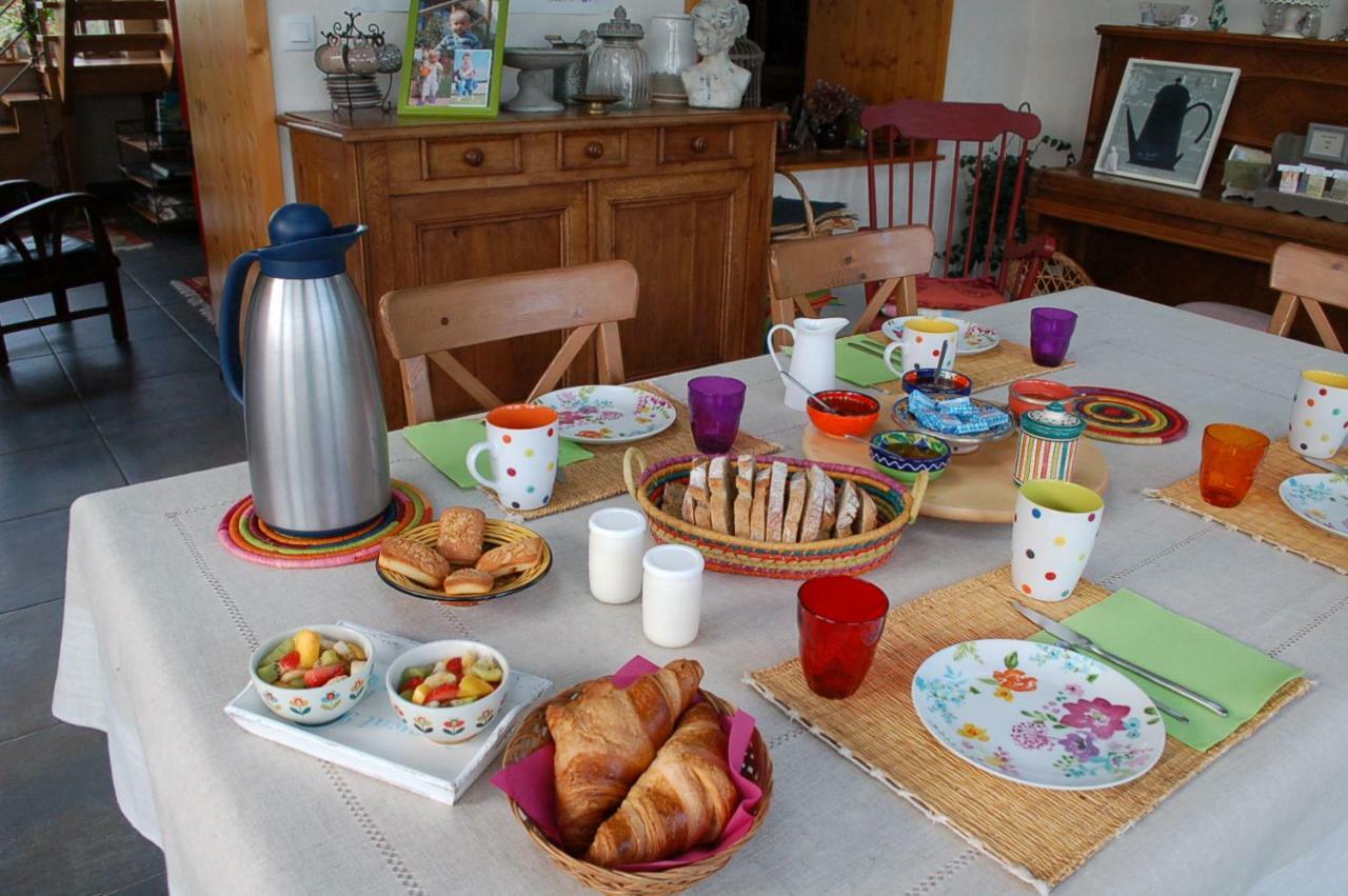 B&B La Maison Des Collines Autour Chambres D'Hotes La Chapelle  Eksteriør bilde